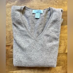 Celeste Cashmere V-neck Sz L